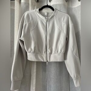 Lululemon cream cropped sweater